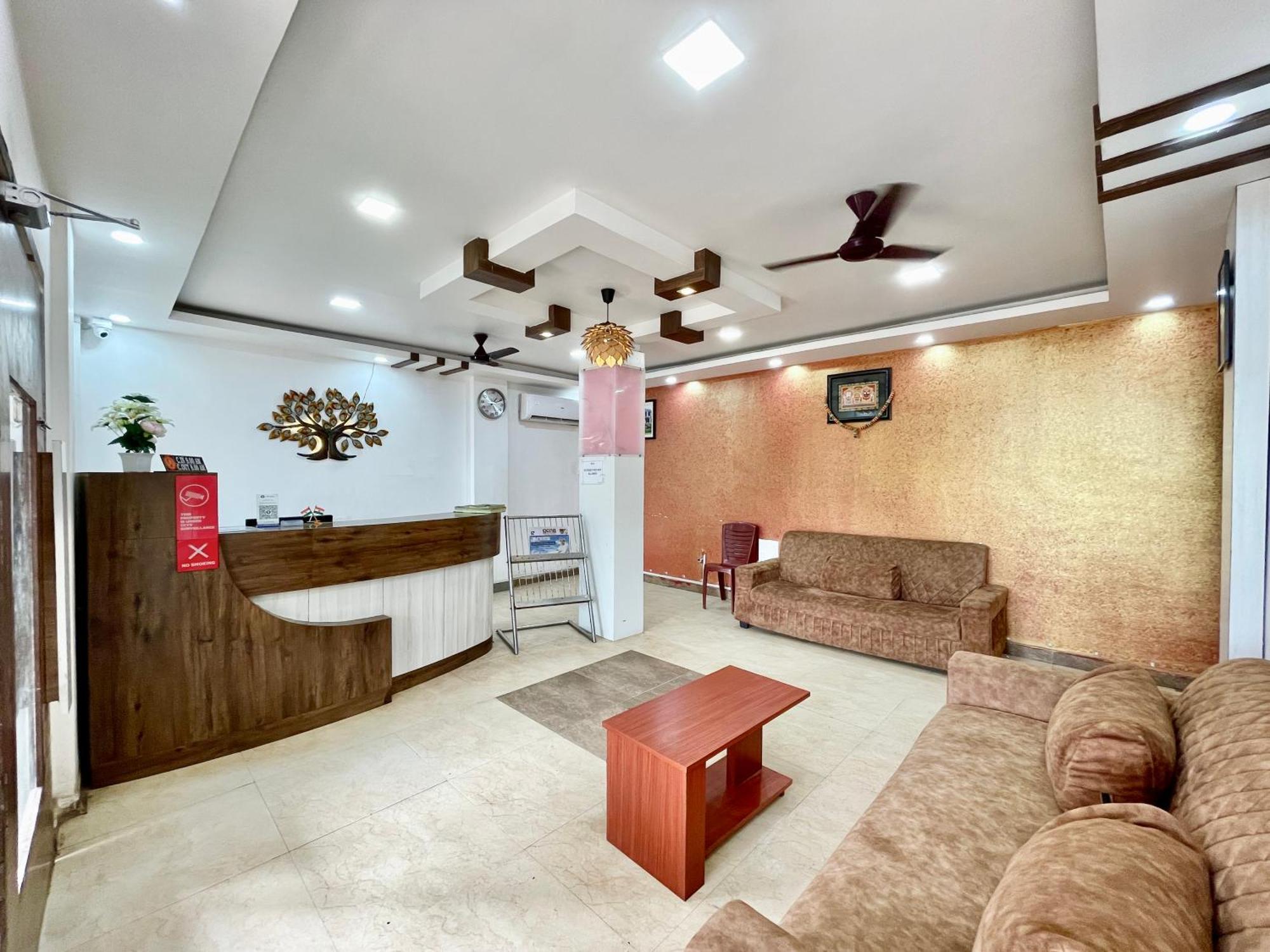 Hotel Subham Beach Inn ! Puri Near-Sea-Beach-And-Temple Fully-Air-Conditioned-Hotel With-Lift-And-Parking-Facility Exterior foto