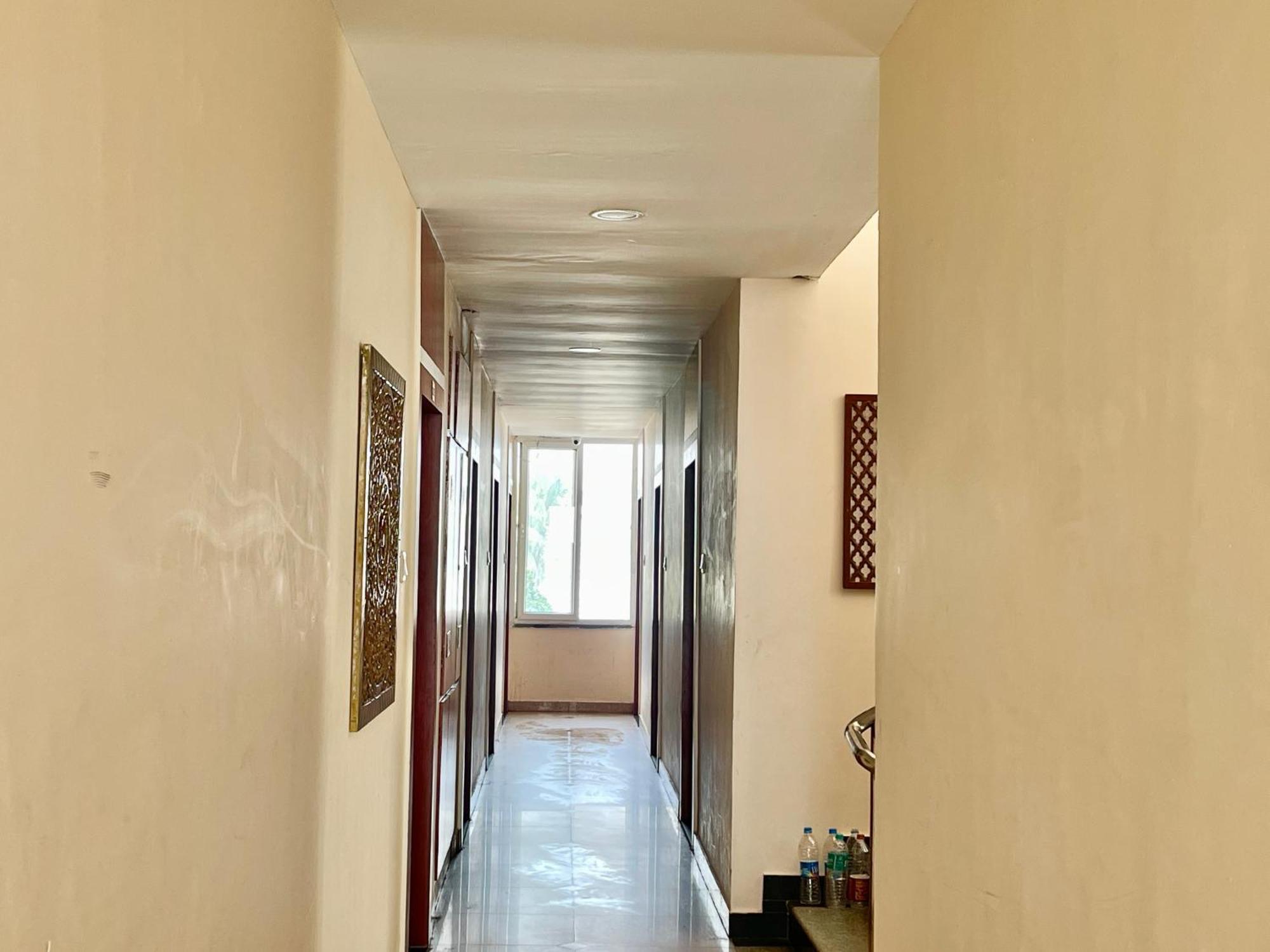 Hotel Subham Beach Inn ! Puri Near-Sea-Beach-And-Temple Fully-Air-Conditioned-Hotel With-Lift-And-Parking-Facility Exterior foto