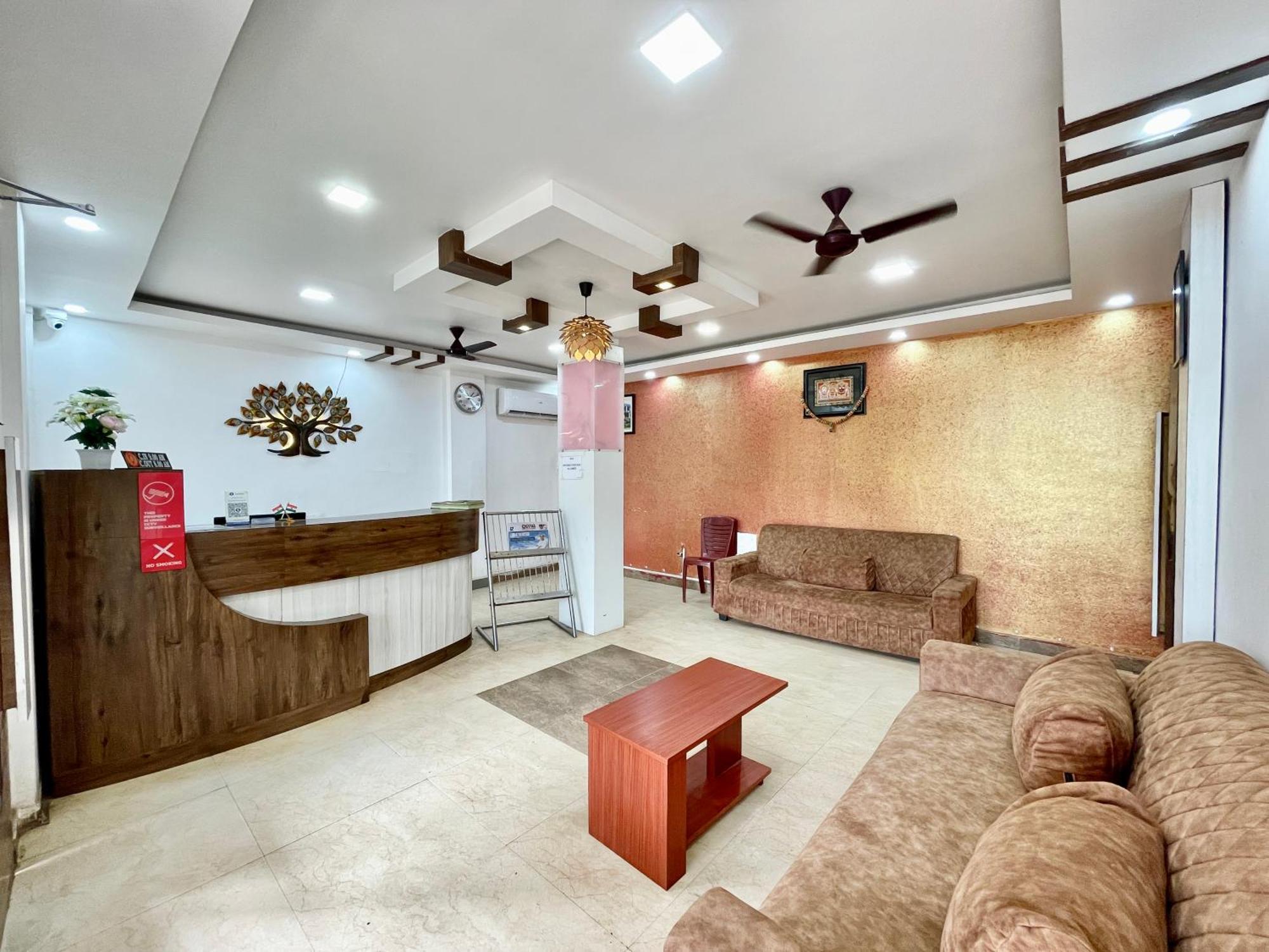 Hotel Subham Beach Inn ! Puri Near-Sea-Beach-And-Temple Fully-Air-Conditioned-Hotel With-Lift-And-Parking-Facility Exterior foto